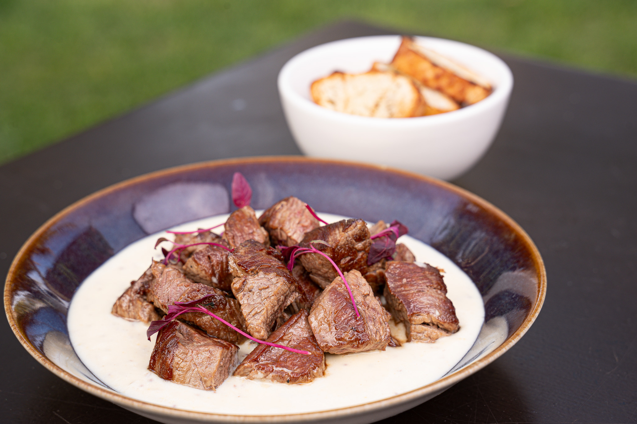 Cubos de mignon grelhados