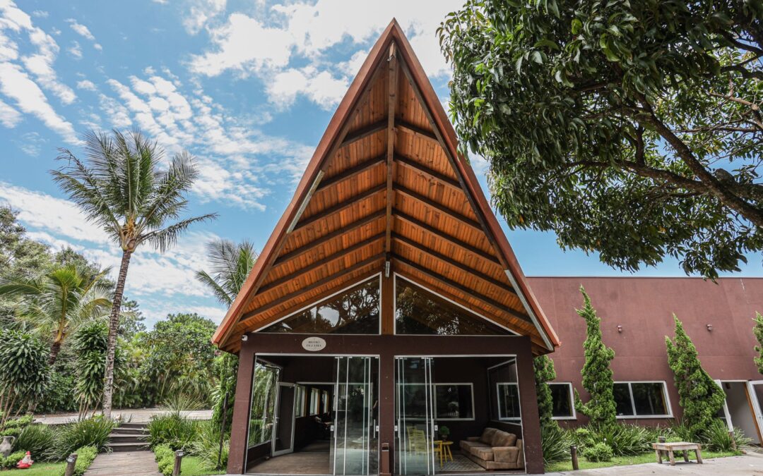 Bistrô da Pousada Estaleiro Guest House reúne gastronomia autoral, natureza e menu especial